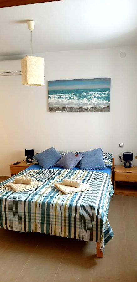 Apartments And Room Vela Senj  Esterno foto